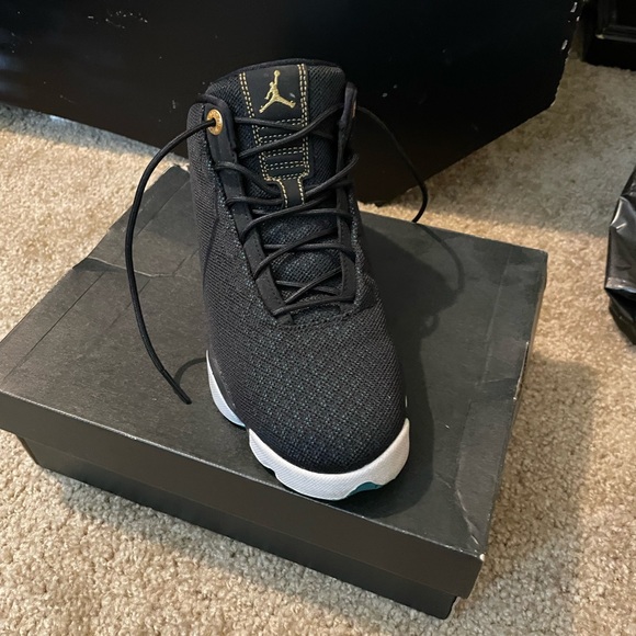 Jordans - Picture 2 of 4